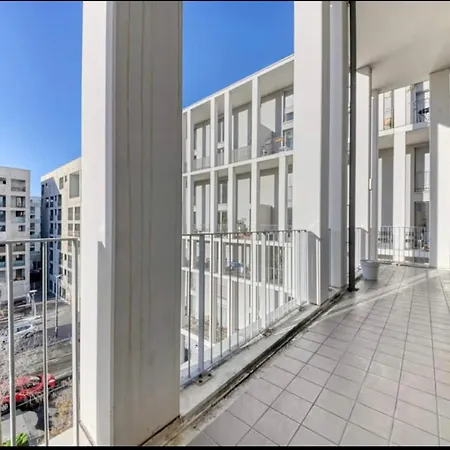 Apartment Parking Prive Duplex 2 Chambres 1 A 8 Personnes Grand Balcon Lyon